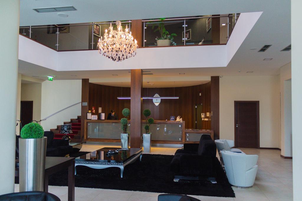 Hotel Do Vale Aguiar da Beira Esterno foto
