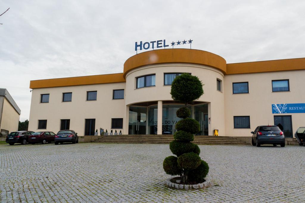 Hotel Do Vale Aguiar da Beira Esterno foto