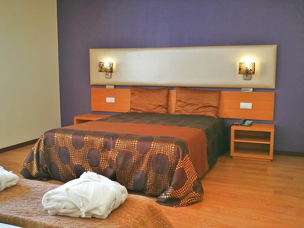 Hotel Do Vale Aguiar da Beira Esterno foto