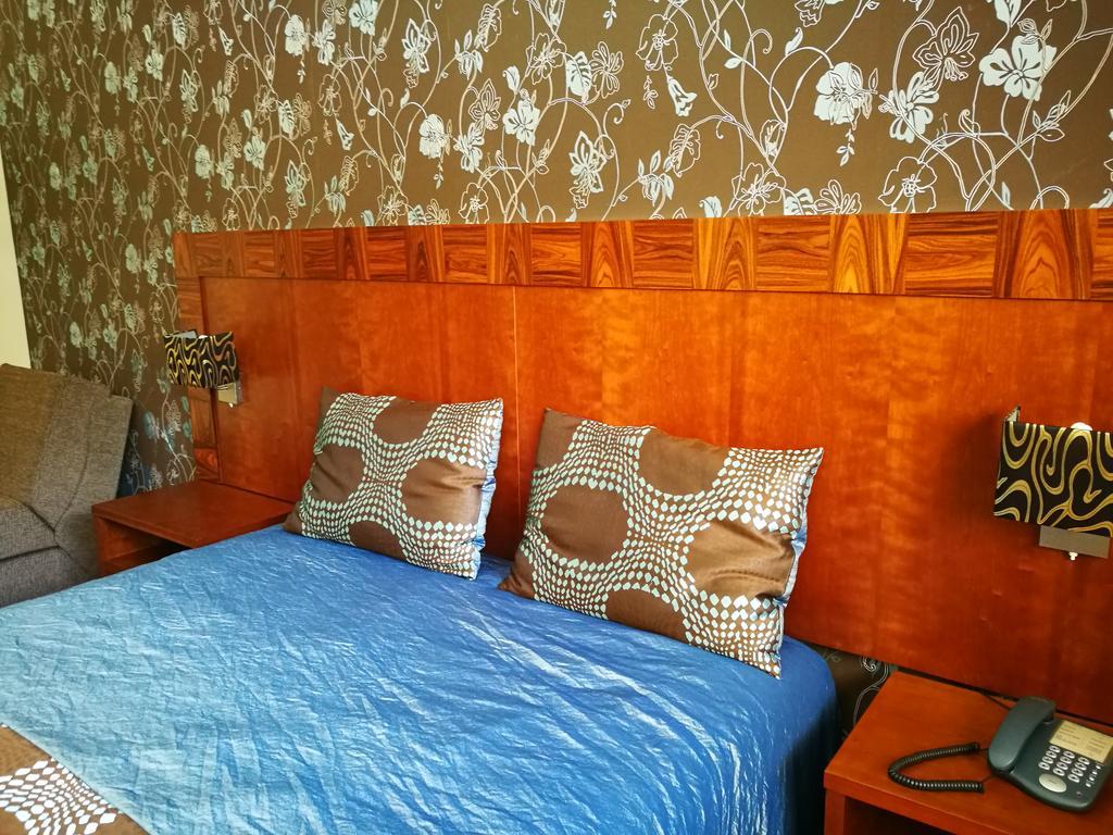 Hotel Do Vale Aguiar da Beira Esterno foto