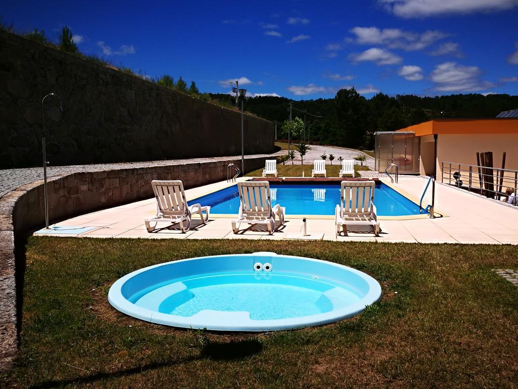 Hotel Do Vale Aguiar da Beira Esterno foto